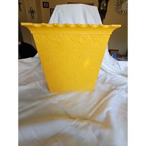 Max Klein Co Yellow Lace Floral Ruffle Vtg Plastic Waste Basket MCM Trash Can